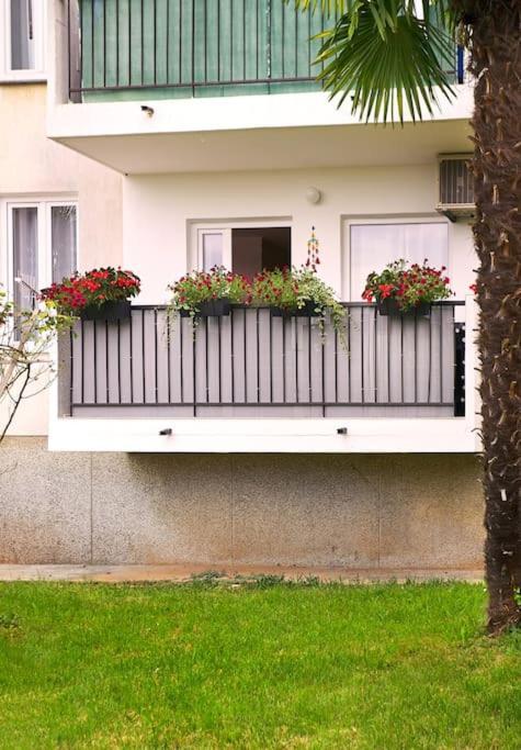Studio Apartment One Sun ロヴラン エクステリア 写真